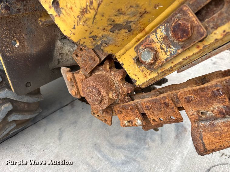 image for item DU3355 2008 Vermeer LM 42 trencher