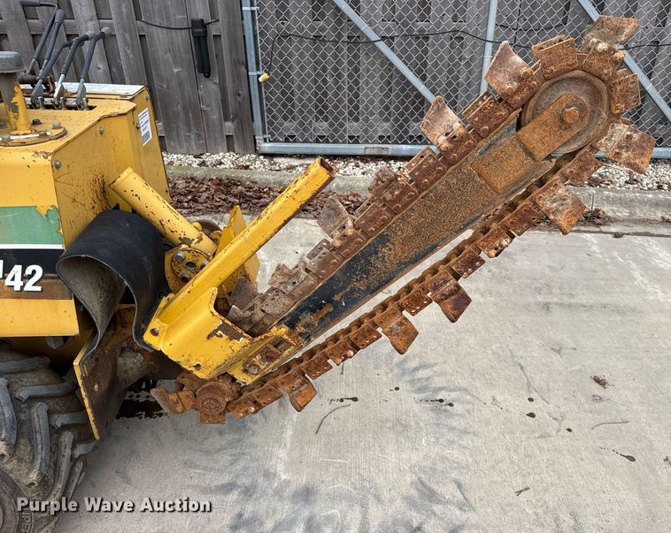 image for item DU3355 2008 Vermeer LM 42 trencher