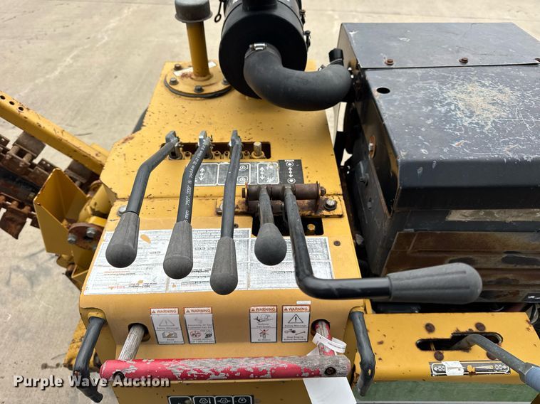 image for item DU3355 2008 Vermeer LM 42 trencher