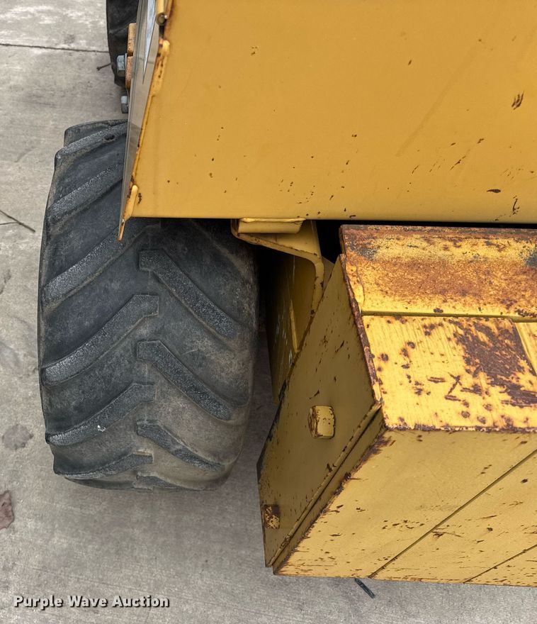 image for item DU3355 2008 Vermeer LM 42 trencher