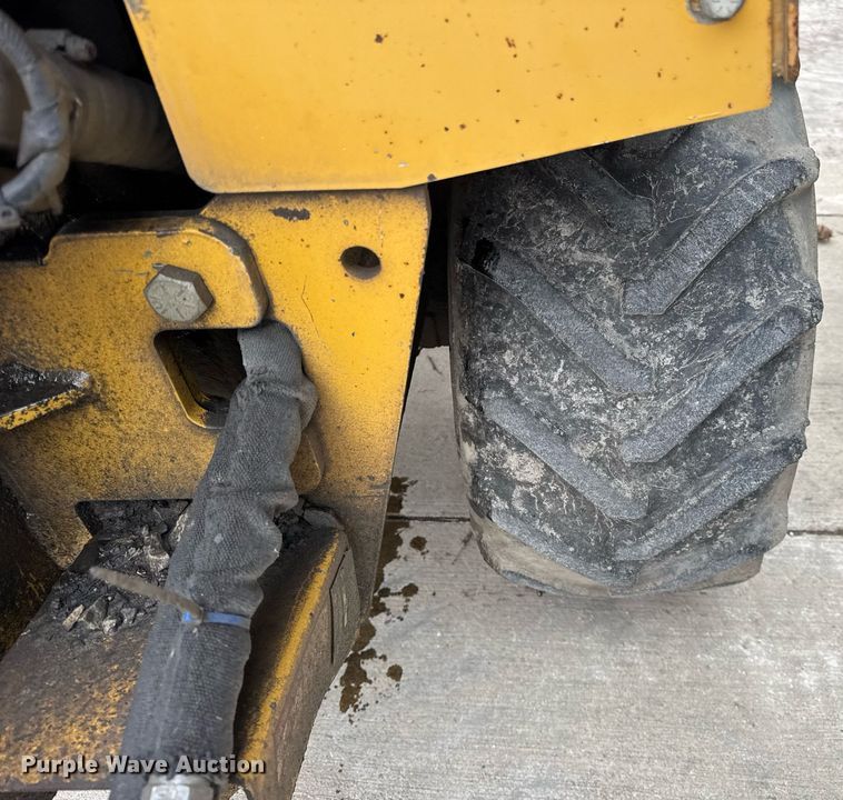 image for item DU3355 2008 Vermeer LM 42 trencher