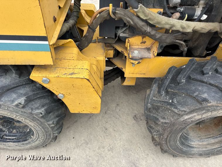 image for item DU3356 2004 Vermeer LM42 trencher