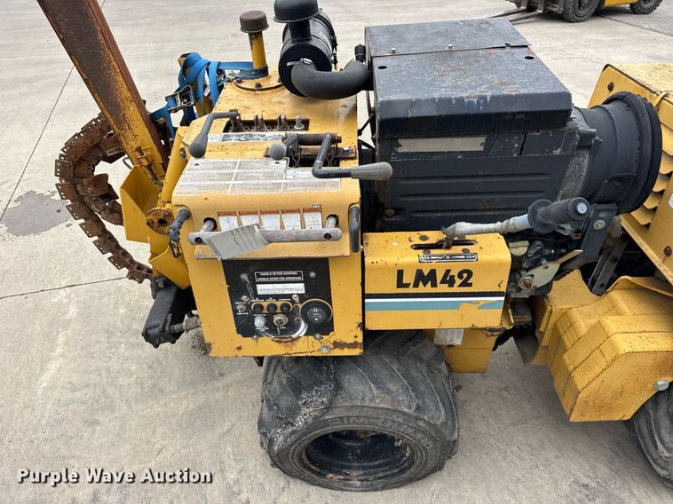image for item DU3356 2004 Vermeer LM42 trencher