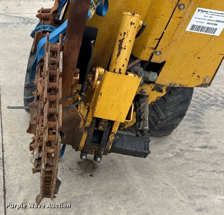 image for item DU3356 2004 Vermeer LM42 trencher
