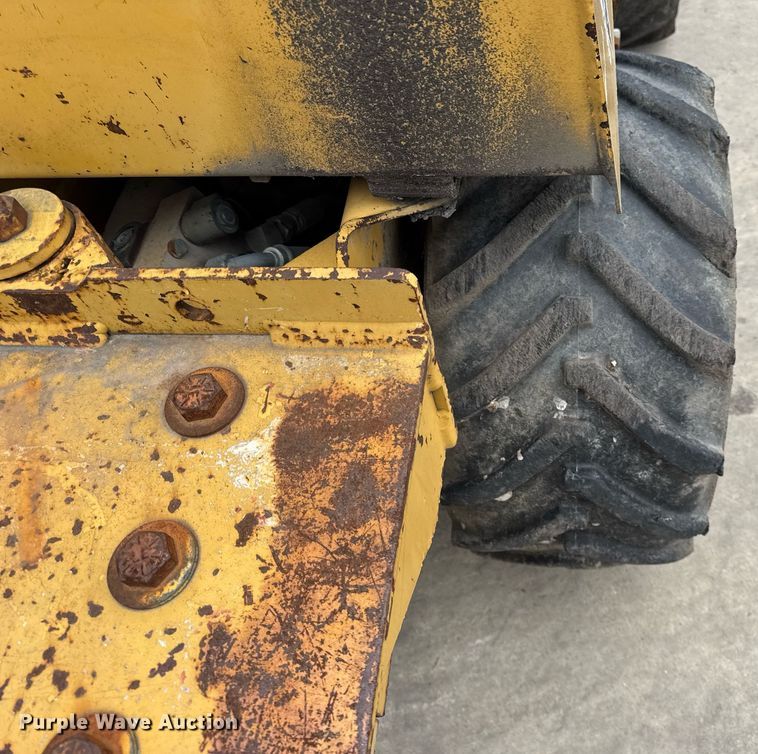 image for item DU3356 2004 Vermeer LM42 trencher