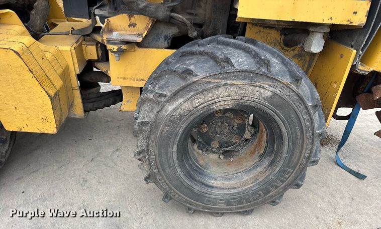 image for item DU3356 2004 Vermeer LM42 trencher