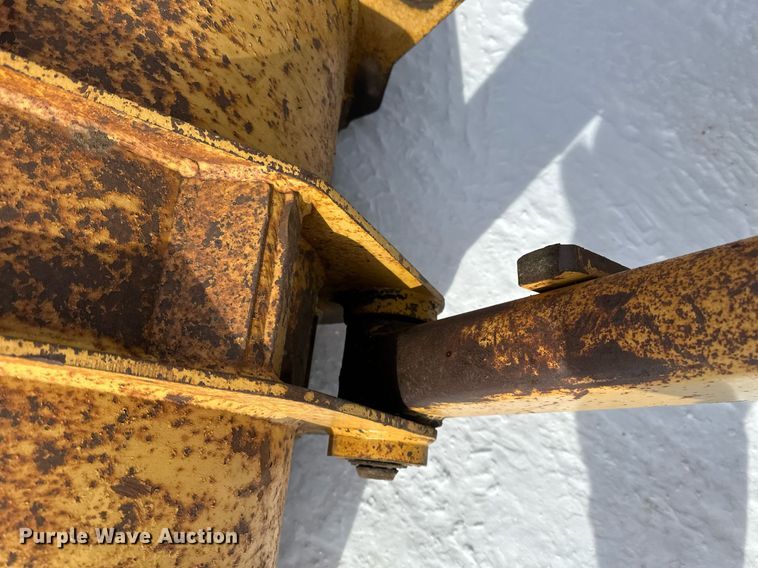 image for item DV0594 1994 Caterpillar 426B backhoe