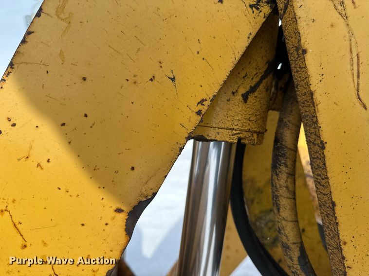 image for item DV0594 1994 Caterpillar 426B backhoe