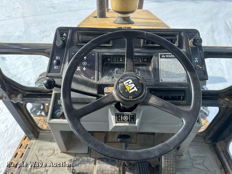 image for item DV0594 1994 Caterpillar 426B backhoe