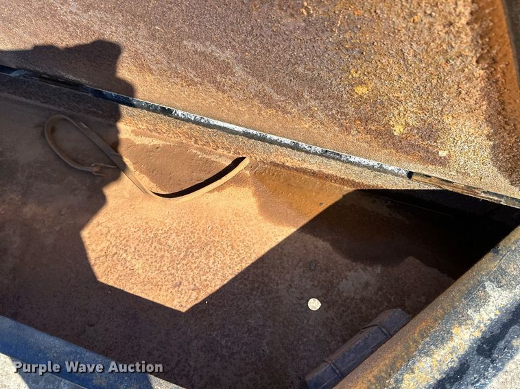 image for item DV0597 2004 Towmaster equipment trailer