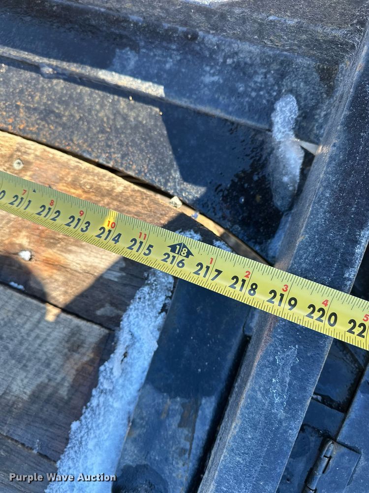 image for item DV0597 2004 Towmaster equipment trailer