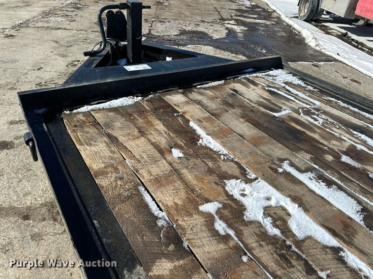 image for item DV0597 2004 Towmaster equipment trailer