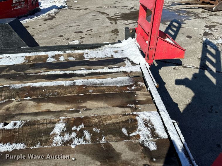 image for item DV0597 2004 Towmaster equipment trailer