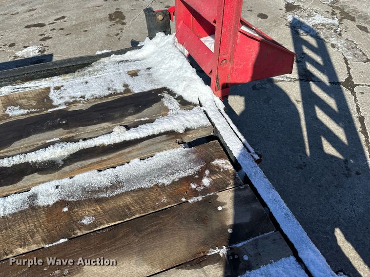 image for item DV0597 2004 Towmaster equipment trailer