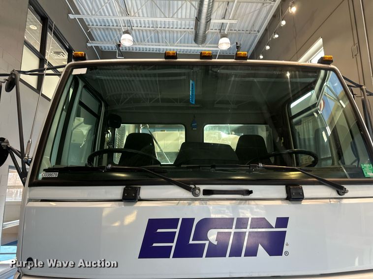 image for item DV0598 2002 Sterling SC8000 street sweeper truck