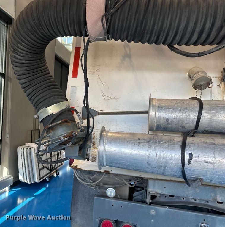 image for item DV0598 2002 Sterling SC8000 street sweeper truck