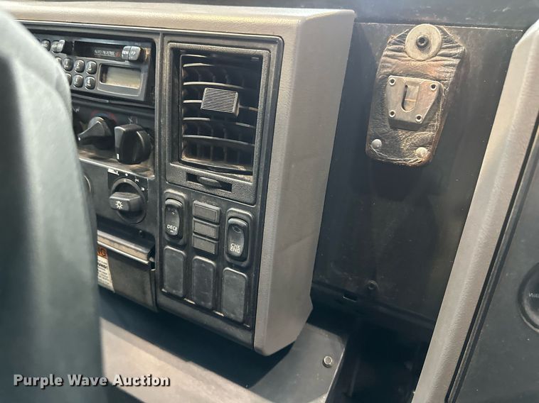 image for item DV0598 2002 Sterling SC8000 street sweeper truck