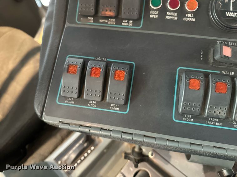 image for item DV0598 2002 Sterling SC8000 street sweeper truck