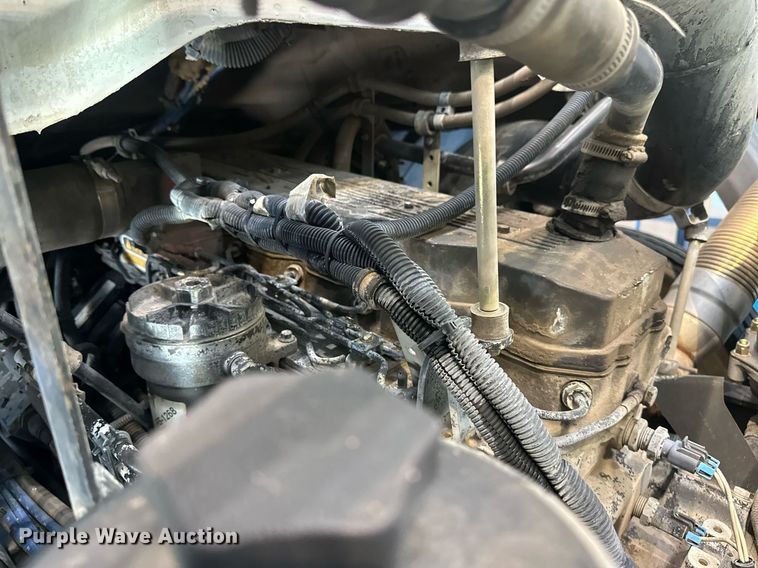 image for item DV0598 2002 Sterling SC8000 street sweeper truck