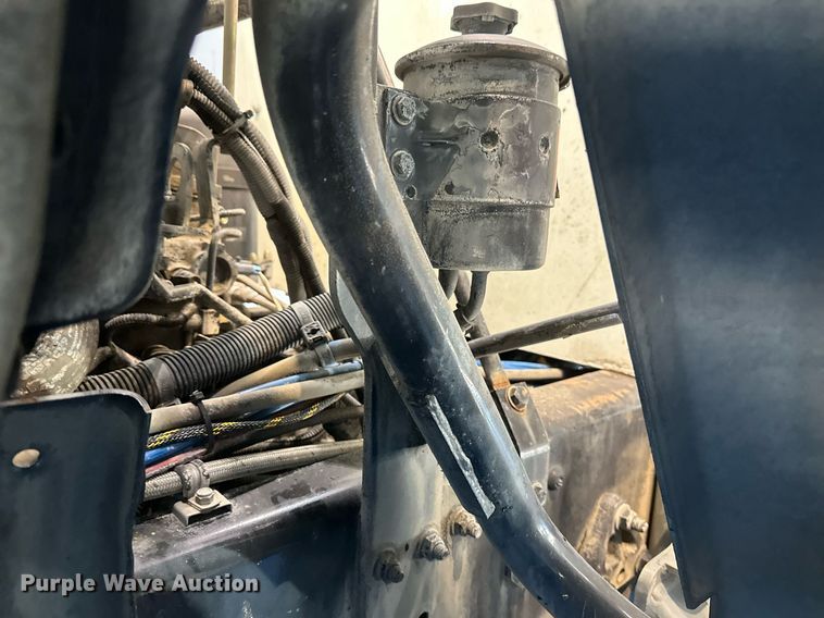 image for item DV0598 2002 Sterling SC8000 street sweeper truck