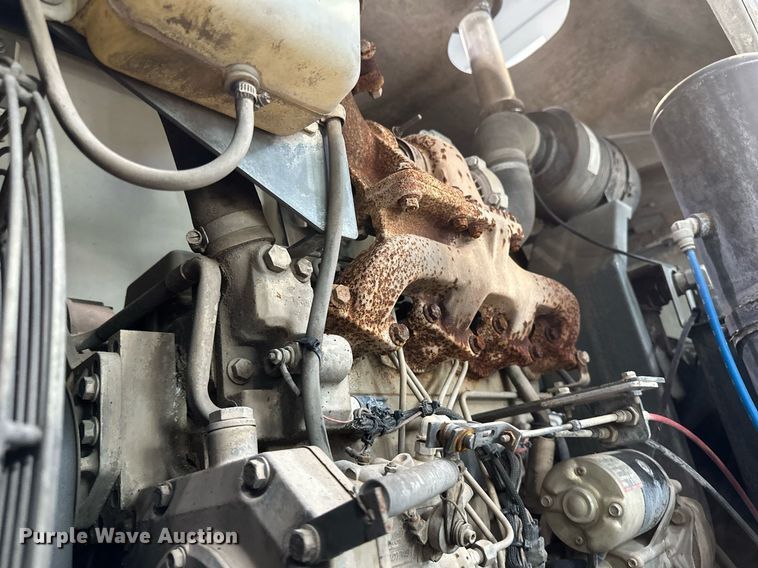 image for item DV0598 2002 Sterling SC8000 street sweeper truck