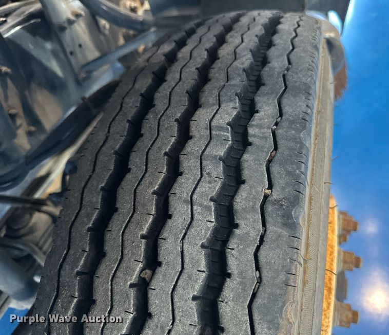 image for item DV0598 2002 Sterling SC8000 street sweeper truck