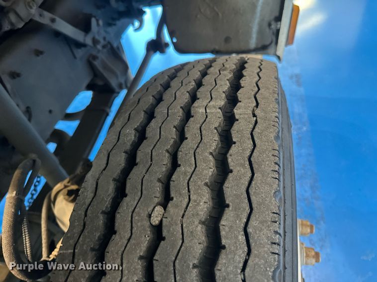 image for item DV0598 2002 Sterling SC8000 street sweeper truck