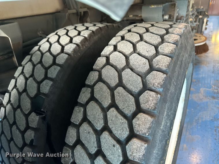 image for item DV0598 2002 Sterling SC8000 street sweeper truck