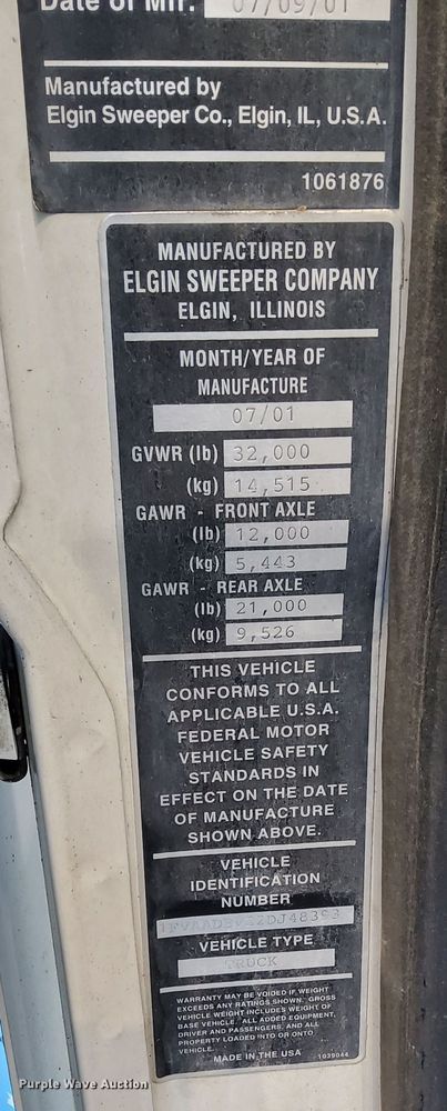 image for item DV0598 2002 Sterling SC8000 street sweeper truck