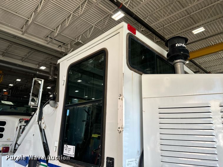 image for item DV0599 Athey 3WS Mobil Sweeper street sweeper