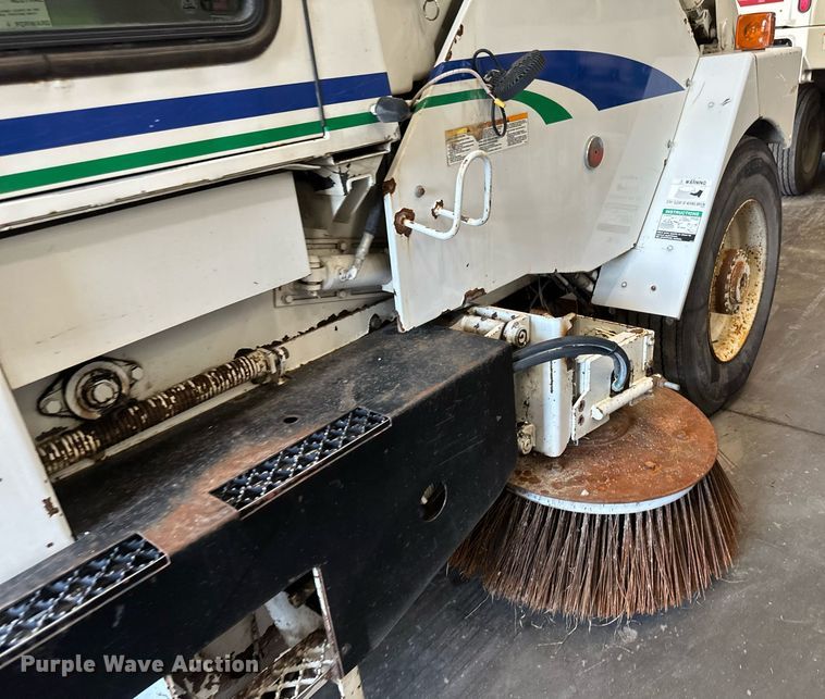 image for item DV0599 Athey 3WS Mobil Sweeper street sweeper