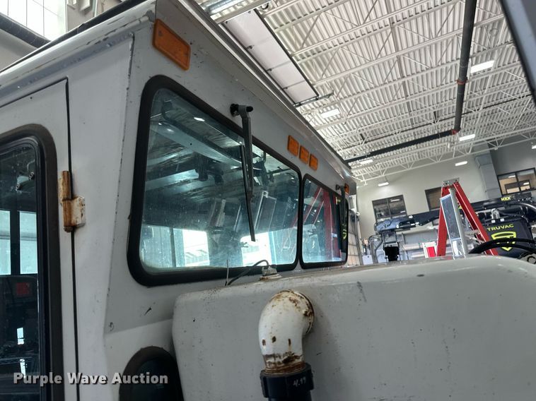 image for item DV0599 Athey 3WS Mobil Sweeper street sweeper