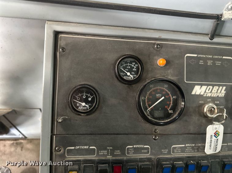 image for item DV0599 Athey 3WS Mobil Sweeper street sweeper