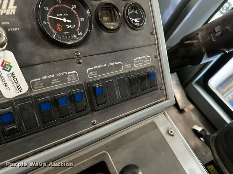 image for item DV0599 Athey 3WS Mobil Sweeper street sweeper