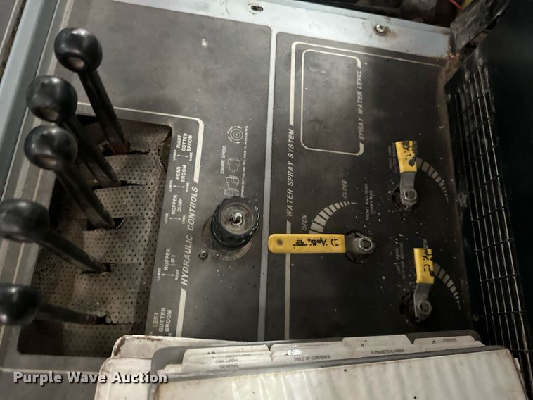 image for item DV0599 Athey 3WS Mobil Sweeper street sweeper