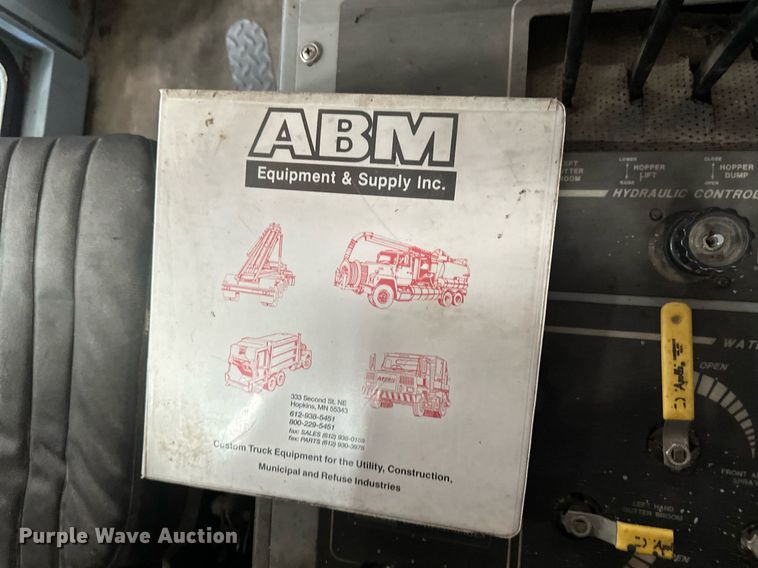 image for item DV0599 Athey 3WS Mobil Sweeper street sweeper