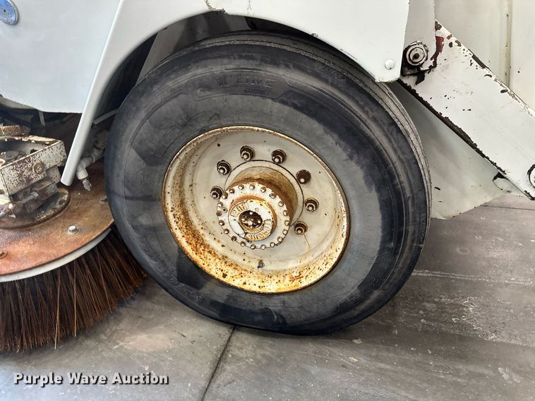 image for item DV0599 Athey 3WS Mobil Sweeper street sweeper