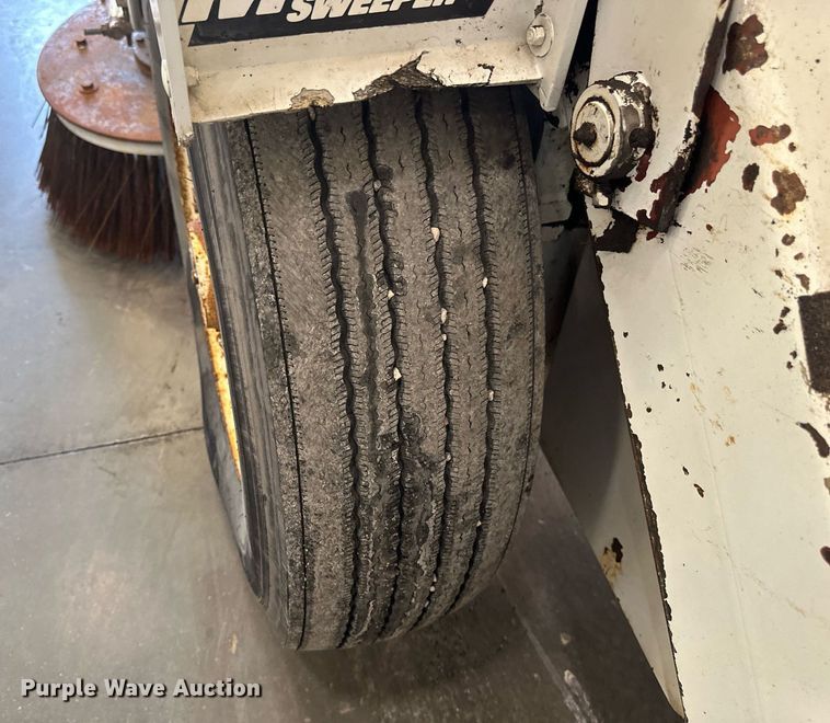 image for item DV0599 Athey 3WS Mobil Sweeper street sweeper