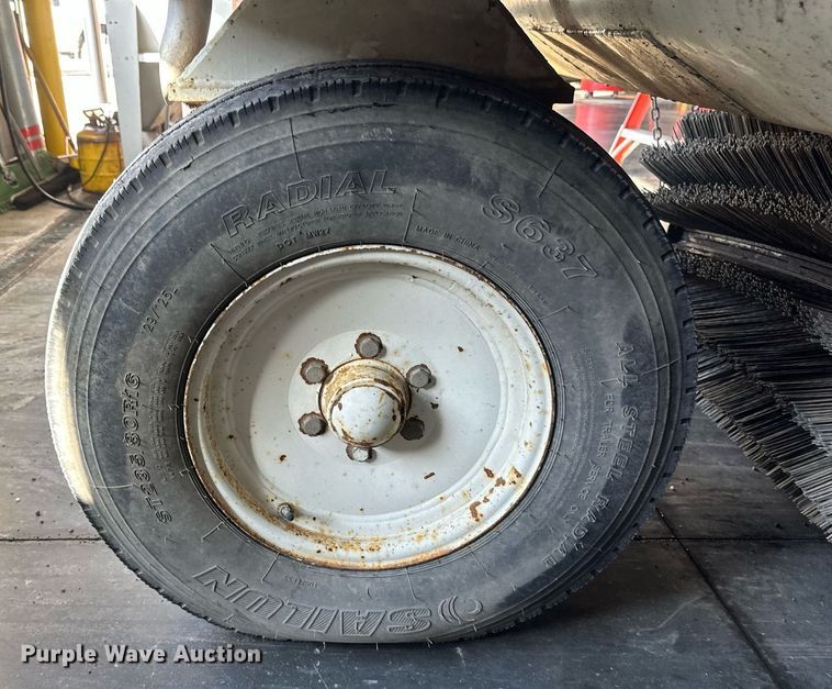 image for item DV0599 Athey 3WS Mobil Sweeper street sweeper