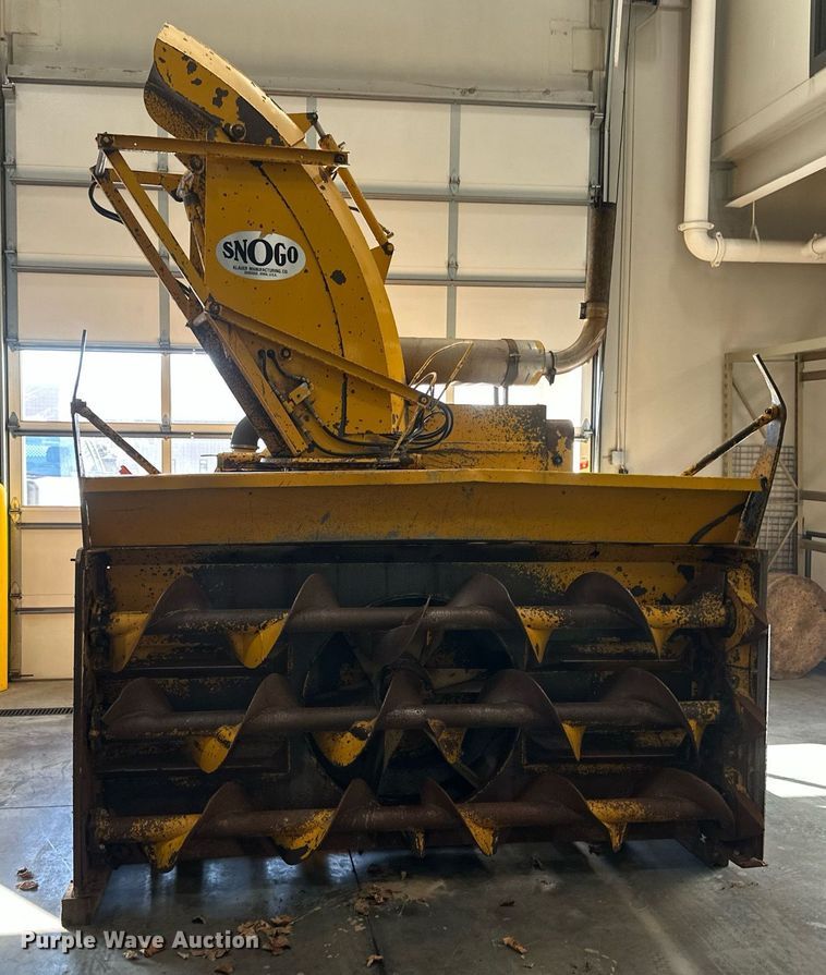 image for item DV0600 SnoGo MP3D wheel loader snow blower