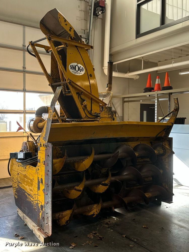 image for item DV0600 SnoGo MP3D wheel loader snow blower