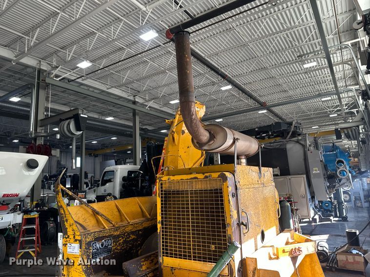 image for item DV0600 SnoGo MP3D wheel loader snow blower