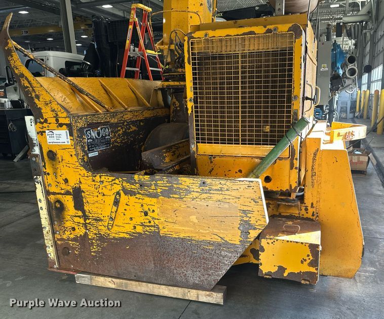 image for item DV0600 SnoGo MP3D wheel loader snow blower