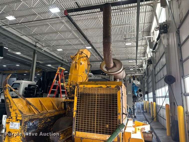 image for item DV0600 SnoGo MP3D wheel loader snow blower