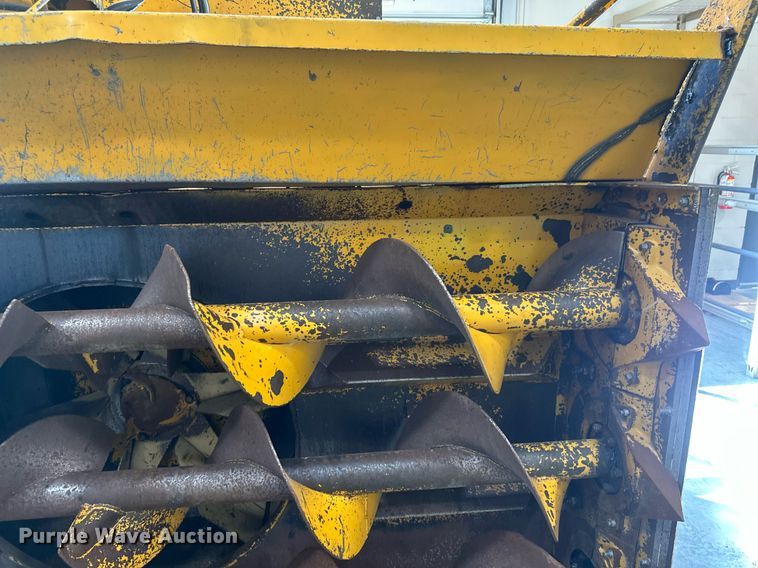 image for item DV0600 SnoGo MP3D wheel loader snow blower