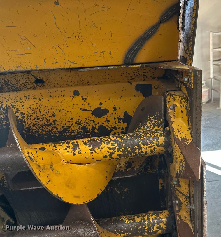 image for item DV0600 SnoGo MP3D wheel loader snow blower