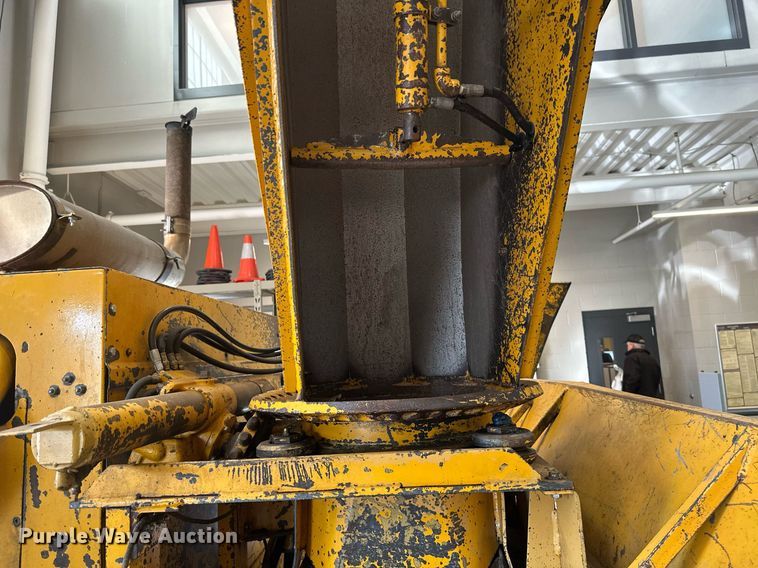 image for item DV0600 SnoGo MP3D wheel loader snow blower