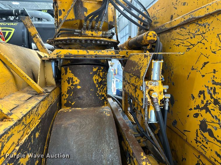 image for item DV0600 SnoGo MP3D wheel loader snow blower