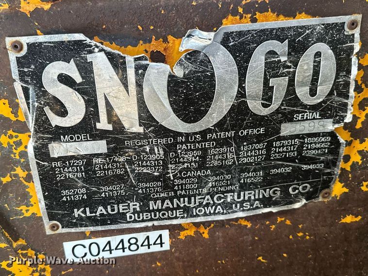 image for item DV0600 SnoGo MP3D wheel loader snow blower