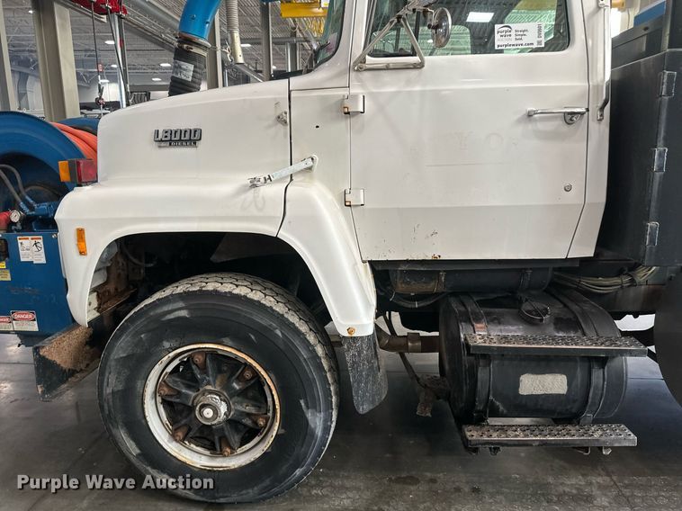 image for item DV0601 1990 Ford L8000 sewer jetter truck